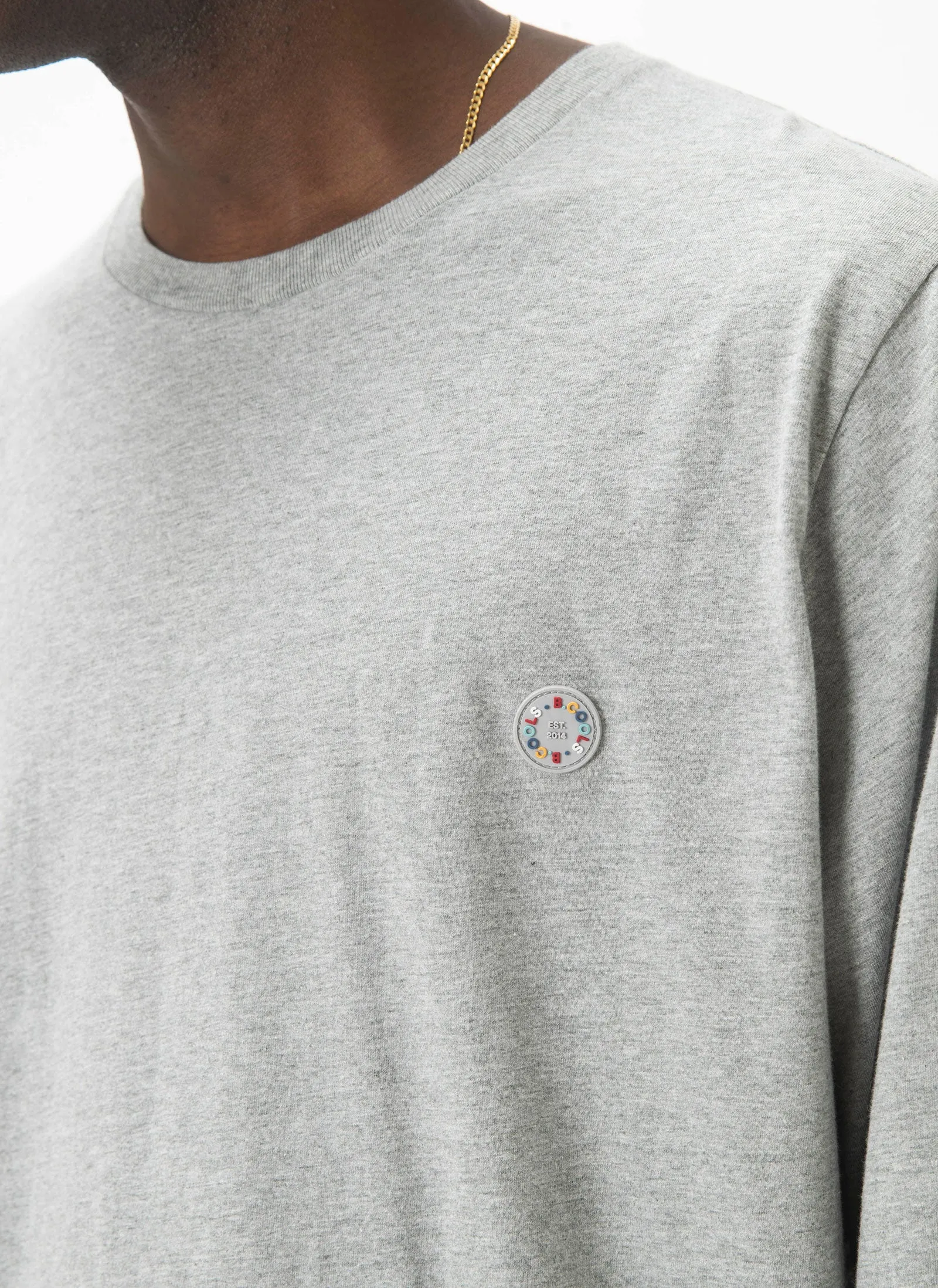 Badge LS Tee Grey Melange