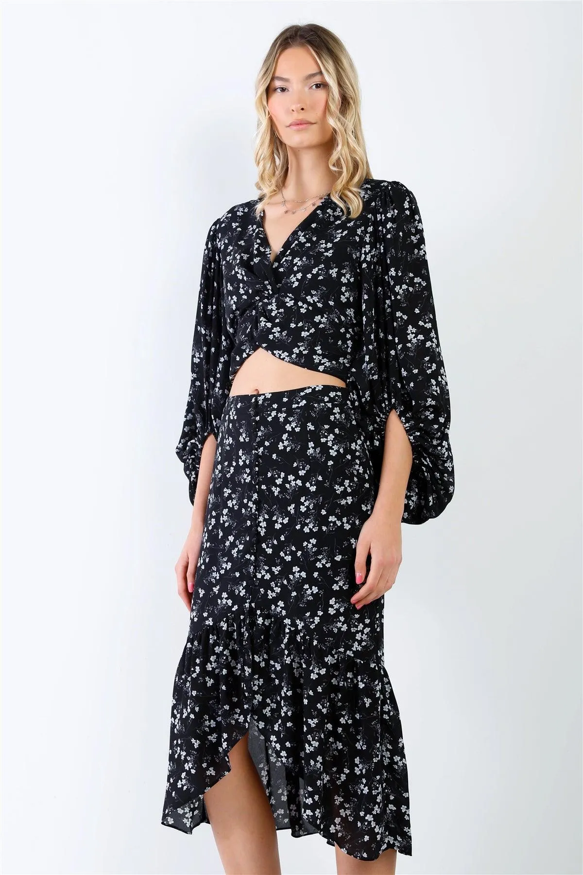 Black & White Floral Twist Detail Puff Balloon Midi Sleeve Top