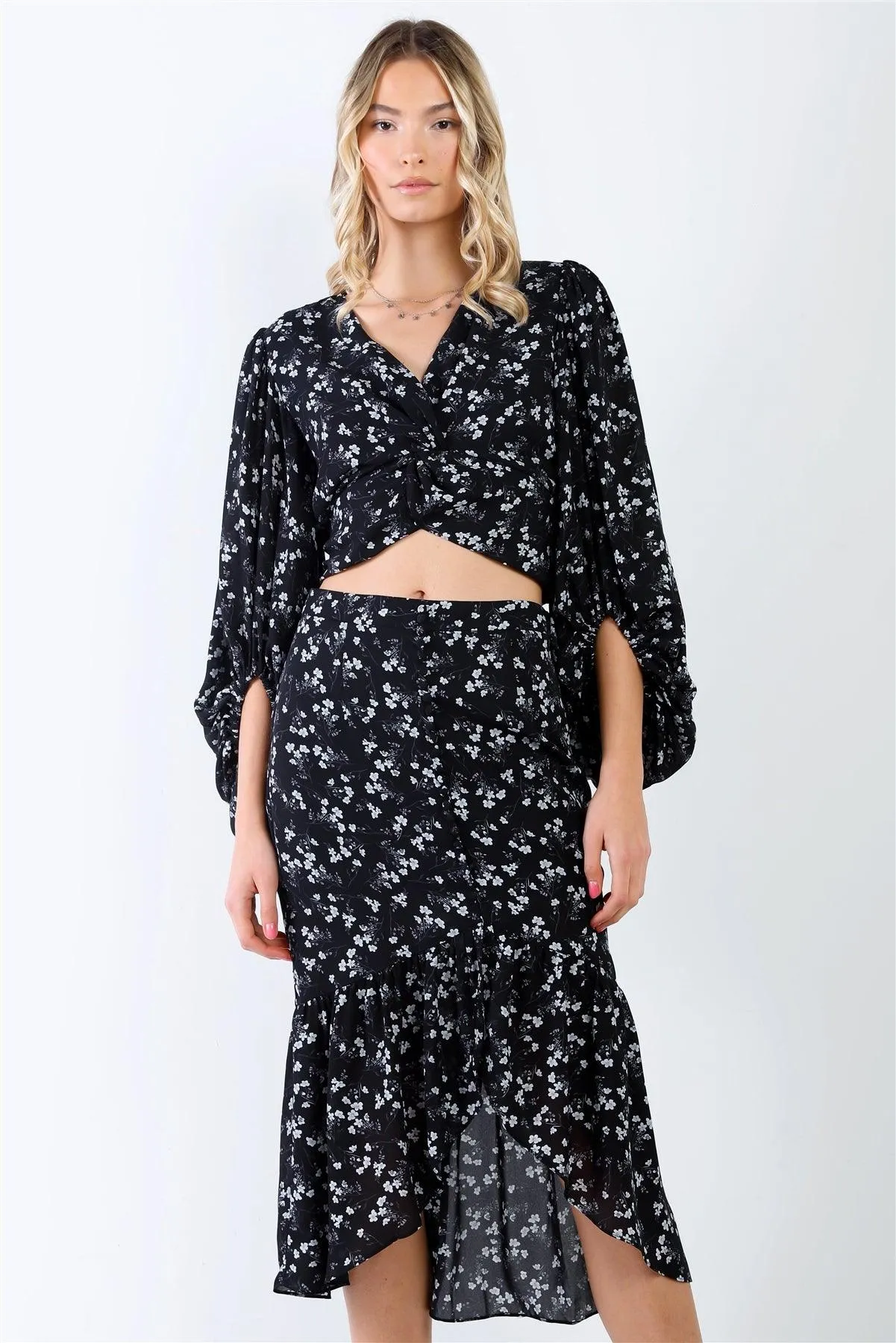 Black & White Floral Twist Detail Puff Balloon Midi Sleeve Top