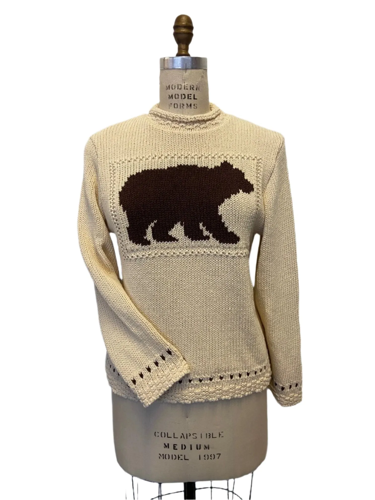 Canadiana Eco cotton "Laurentian Bear" Pullover Sweater